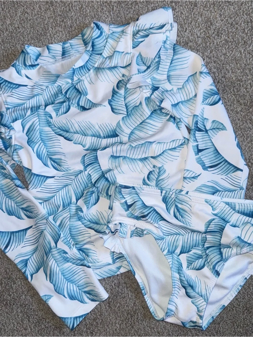 Girls’ Swim Rashguard Lot (4)
